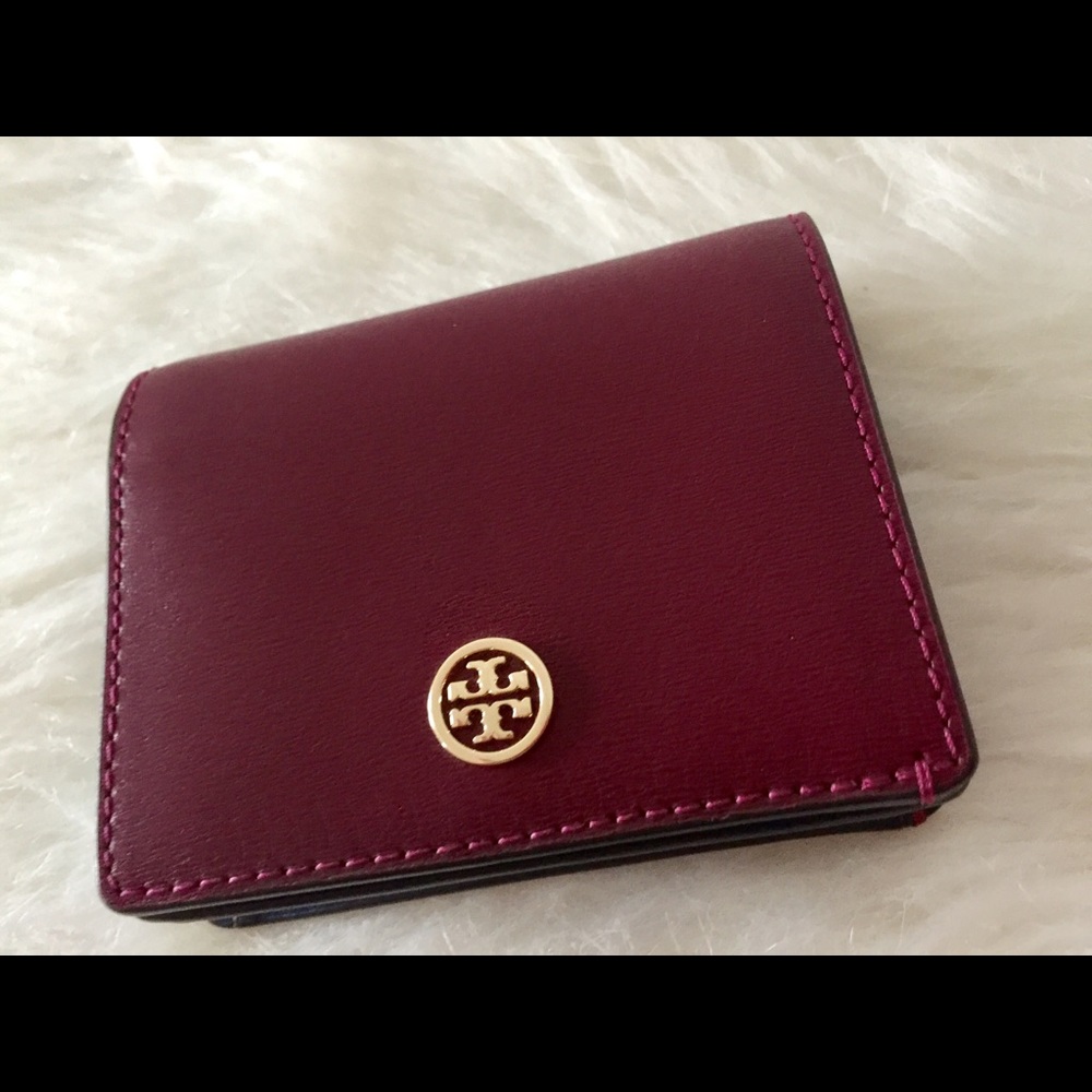 Tory Burch Robinson Red Burgundy Bi Fold Wallet great condition - Picture 3 of 11